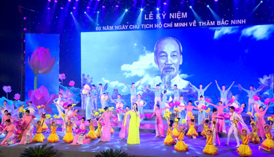 Chủ tịch Quốc hội Nguyễn Thị Kim Ngân dự lễ kỷ niệm 60 năm Ngày Chủ tịch Hồ Chí Minh về thăm Bắc Ninh