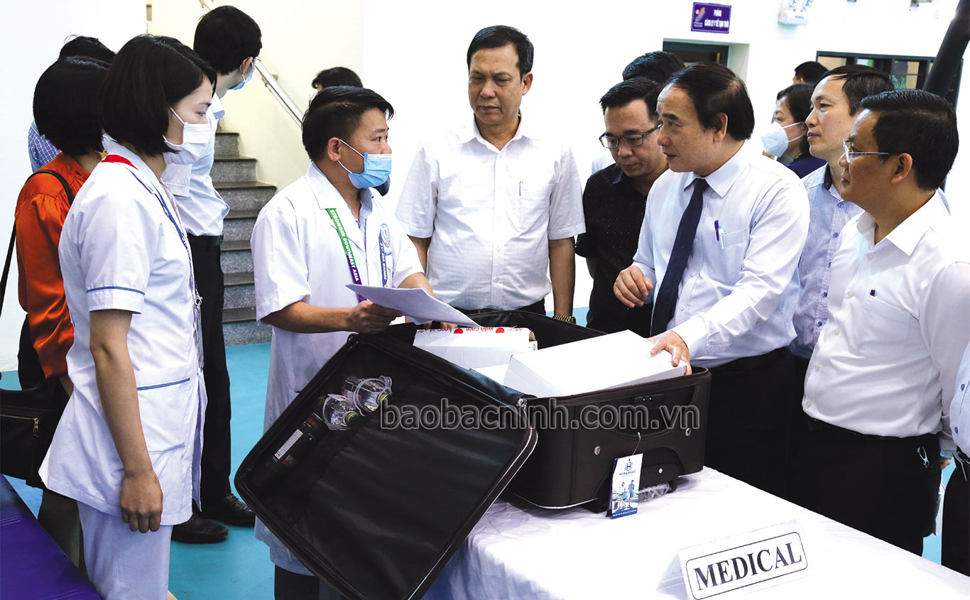 Thứ trưởng Bộ Y tế kiểm tra công tác y tế và phòng, chống dịch phục vụ SEA Games 31 tại Bắc Ninh